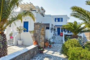 Exterior - Kohili Studios (Paros)
