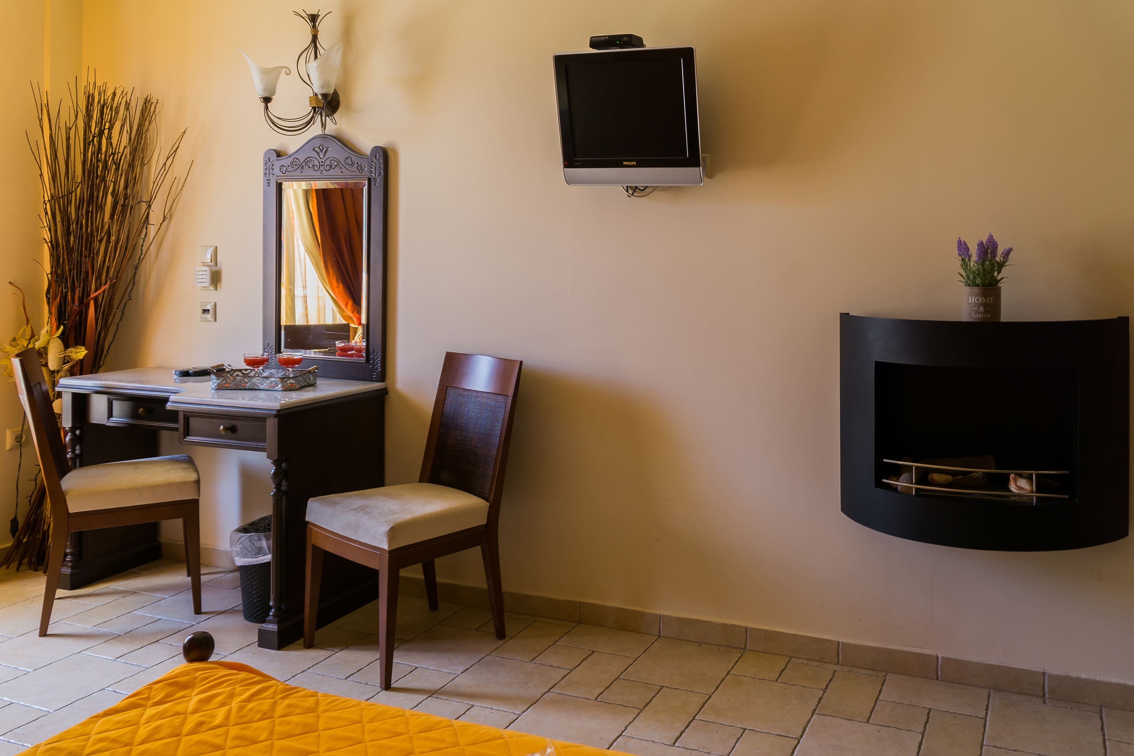 family suite, 2 bedrooms, non smoking, city view | 2 bedrooms, premium bedding, in-room safe, desk