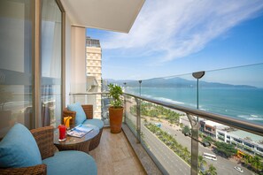 Premier Twin Room, Ocean View | Balcony view