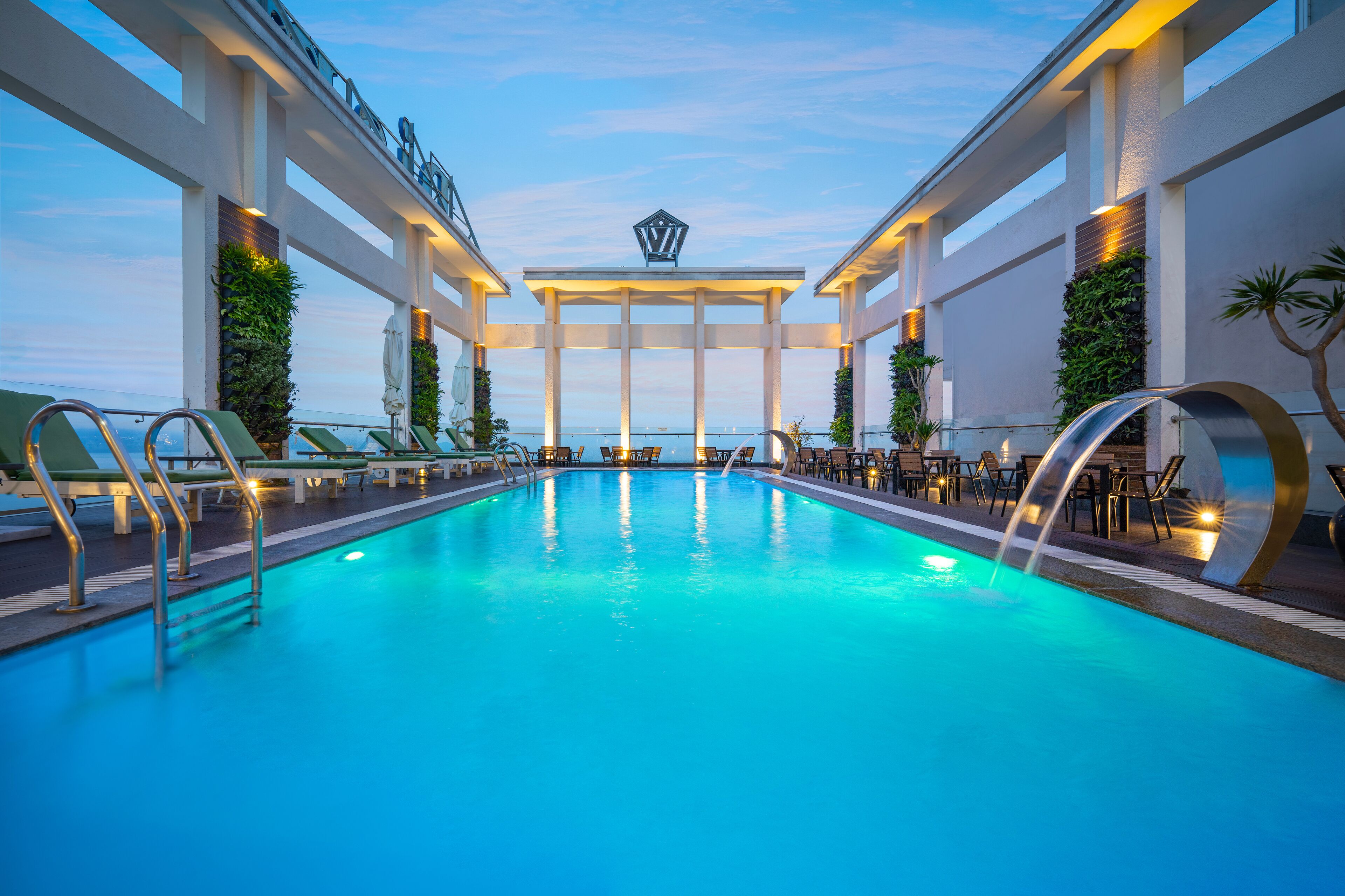 outdoor pool, pool umbrellas, pool loungers