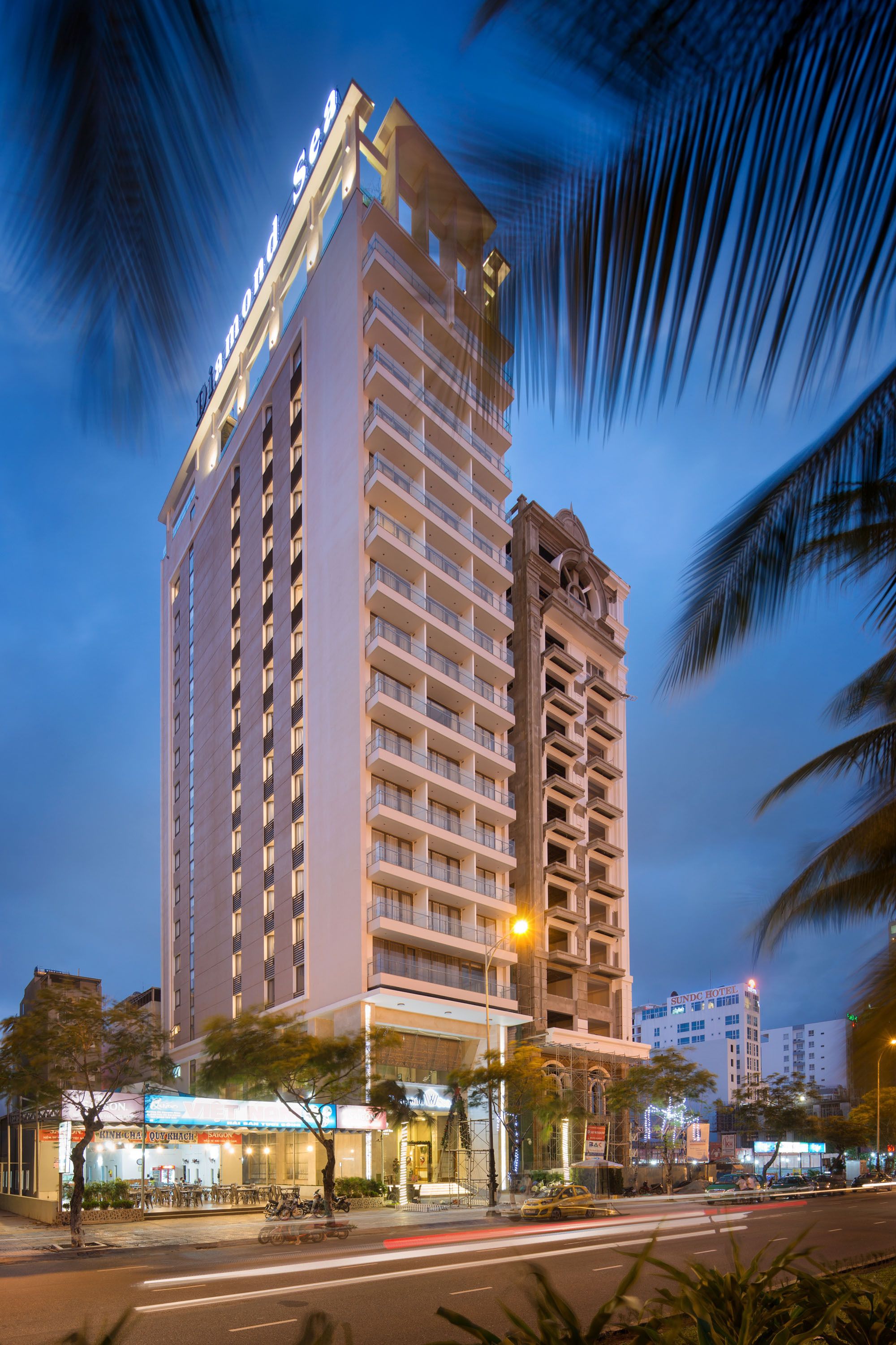 Khách sạn Diamond Sea, Đà Nẵng