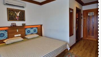 Standard Room, Mountain View | Free minibar items, in-room safe, soundproofing, free cots/infant beds