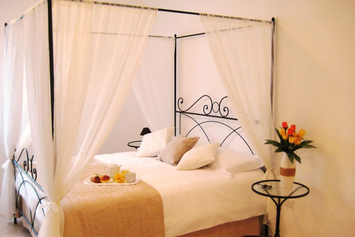 Camera Deluxe con letto matrimoniale o 2 letti singoli, vista giardino | Biancheria in cotone egiziano, biancheria da letto di alta qualità