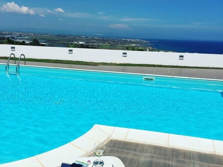 Camera panoramica, 1 camera da letto, vista piscina | Vista dalla camera