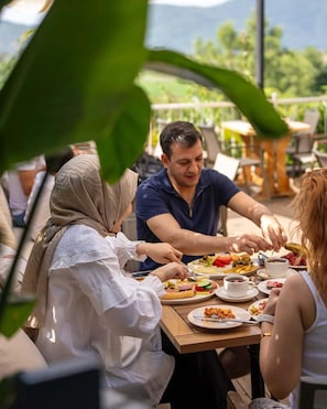 Free daily buffet breakfast - Hotel Lotus Spa&Sport Akyaka (Ula)