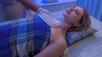 Een sauna, een stoombad, een Turks bad/hammam, aromatherapie