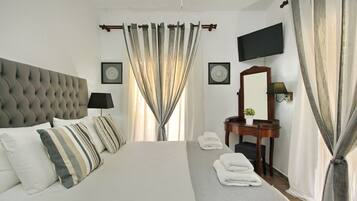Luxury Room | 1 bedroom, in-room safe, individually decorated, individually furnished