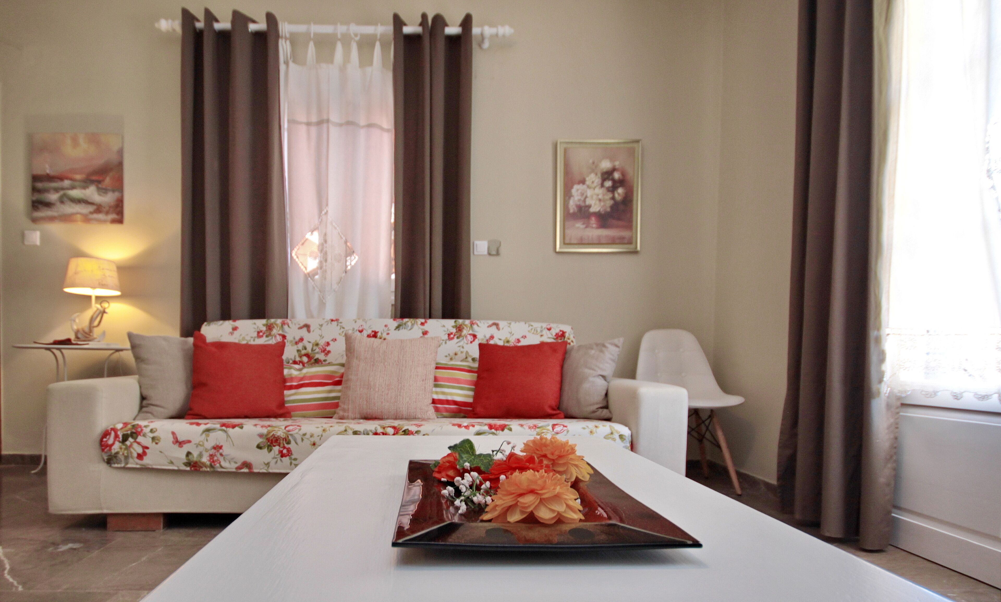 deluxe apartment, 1 bedroom | 1 bedroom, in-room safe, individually decorated, individually furnished