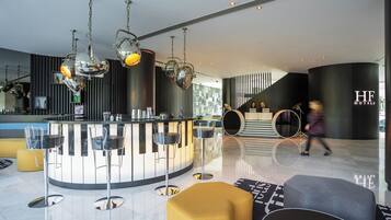 Bar (en el alojamiento)