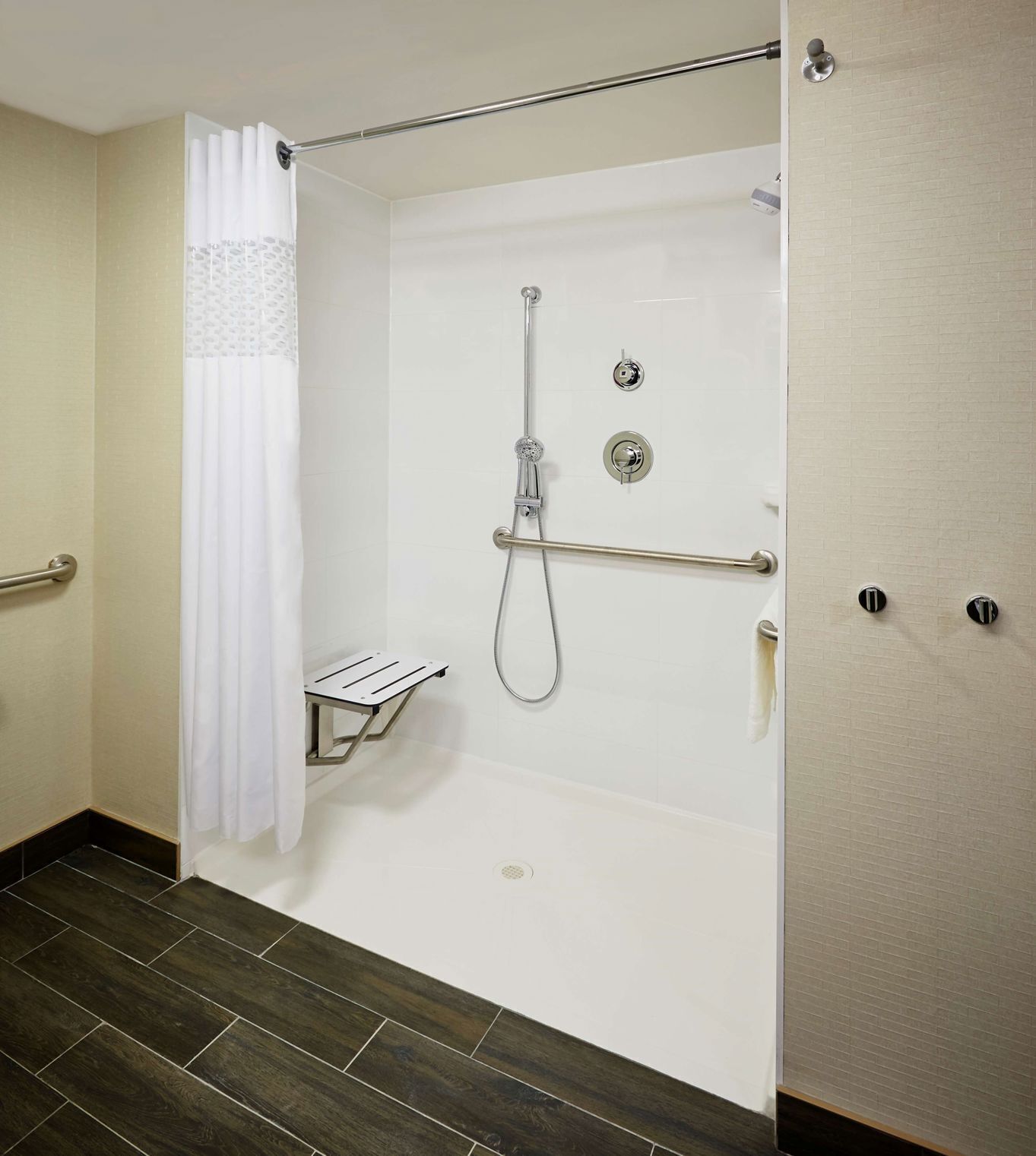 Bathroom | Free toiletries, hair dryer, towels