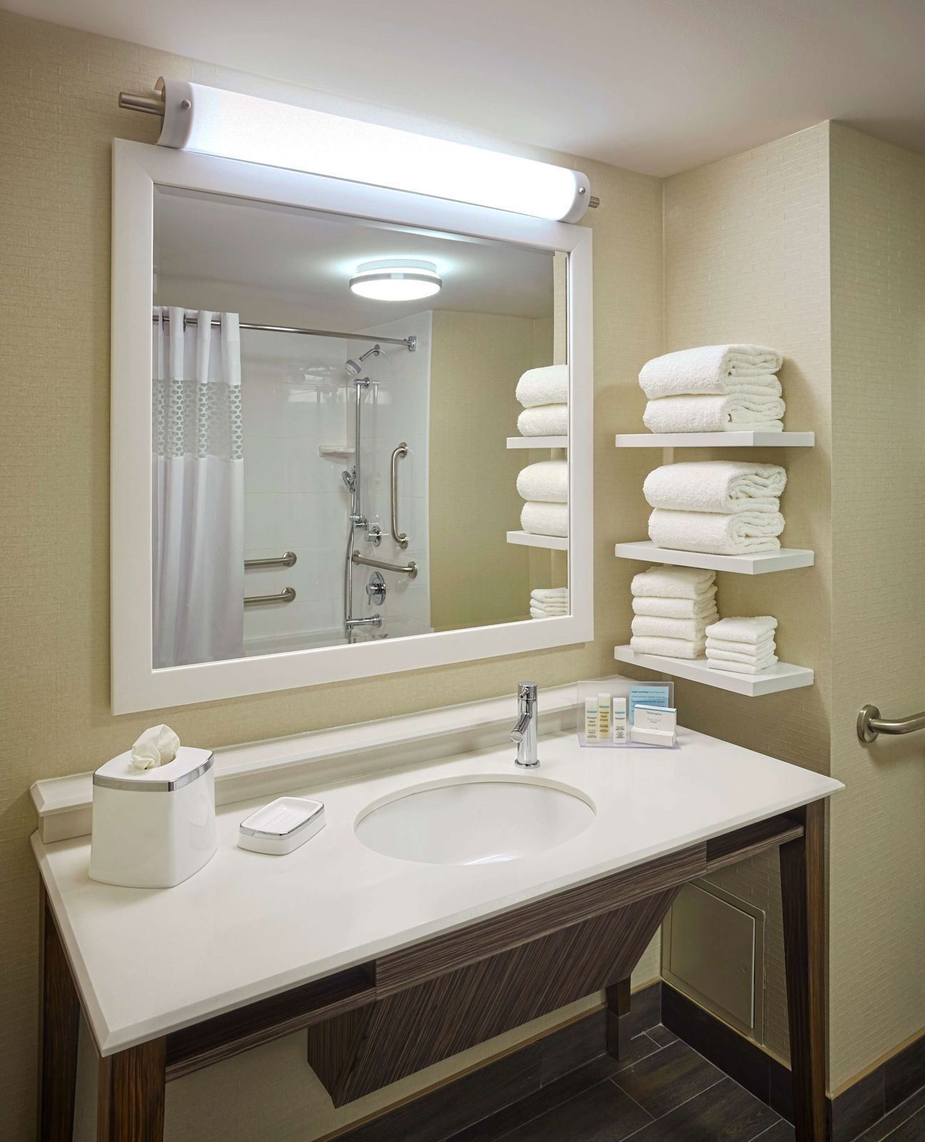 Bathroom | Free toiletries, hair dryer, towels