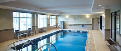 Indendørs pool