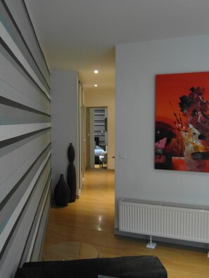 Apartment, 1 Bedroom | Individually decorated, individually furnished, desk, blackout drapes - Garden in the City (Ghent)