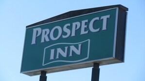 A sign for a hotel named "Prospect Inn." - Prospect Inn (Fredericton)