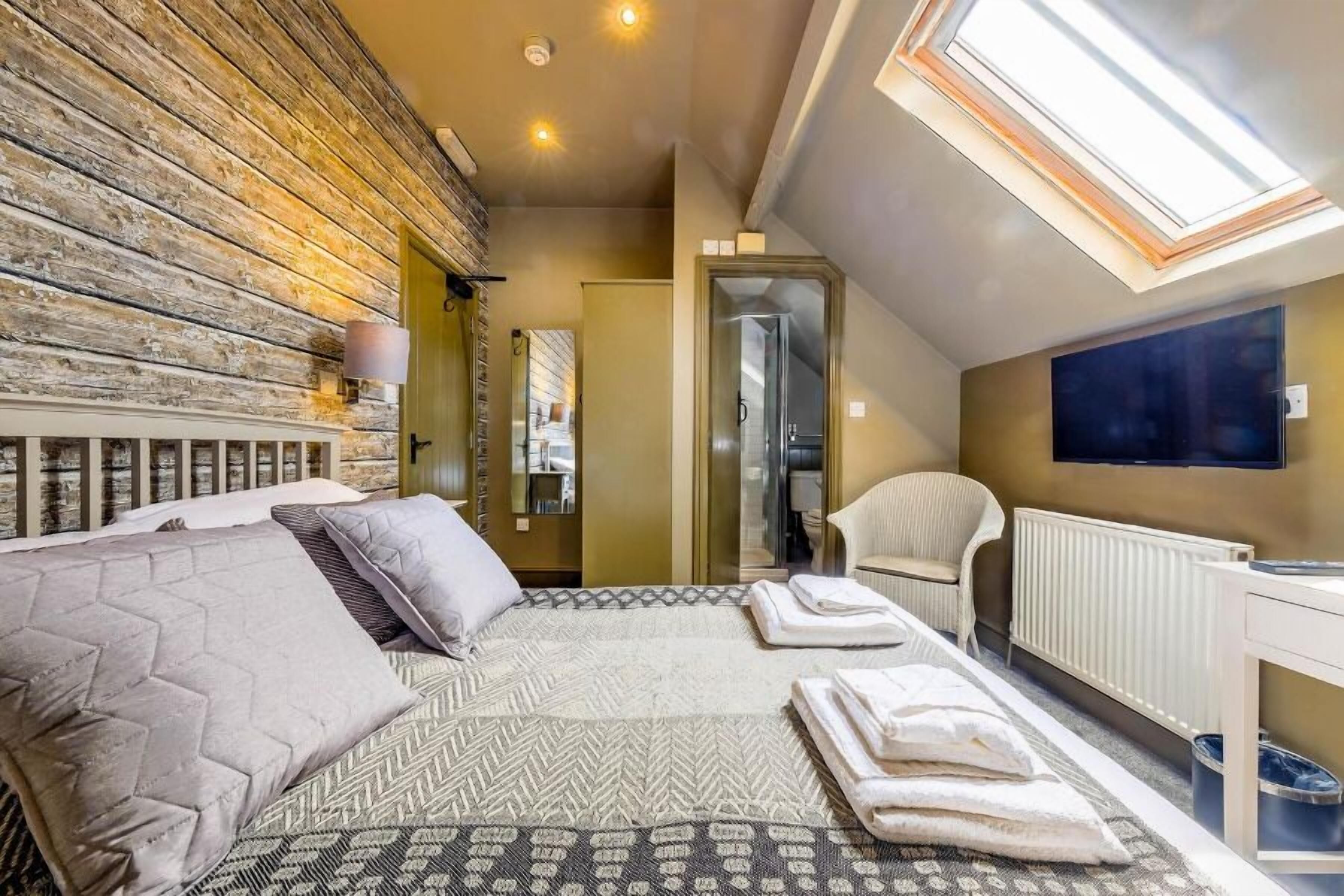 Hypo-allergenic bedding, individually decorated, individually furnished