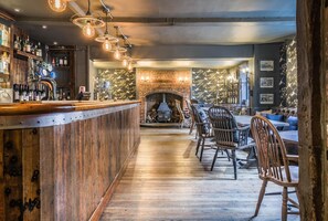 Bar (in der Unterkunft)