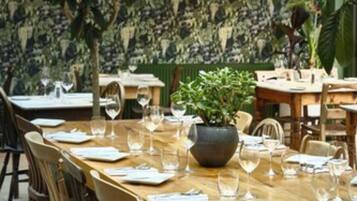 Breakfast, lunch and dinner served