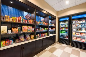 Snack bar - Hampton Inn & Suites Corpus Christi (Corpus Christi)