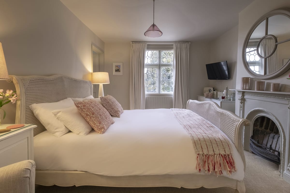 Hypo-allergenic bedding, individually decorated, individually furnished