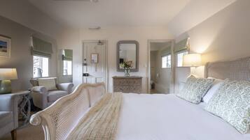 Habitación doble superior | Ropa de cama hipoalergénica y decoración individual