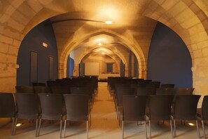 Meeting facility - Les Chambres de l'Abbaye (Saintes)
