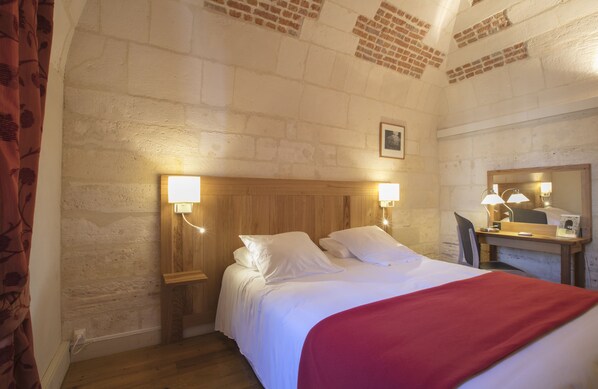 Desk, blackout curtains, free cots/infant beds, free WiFi