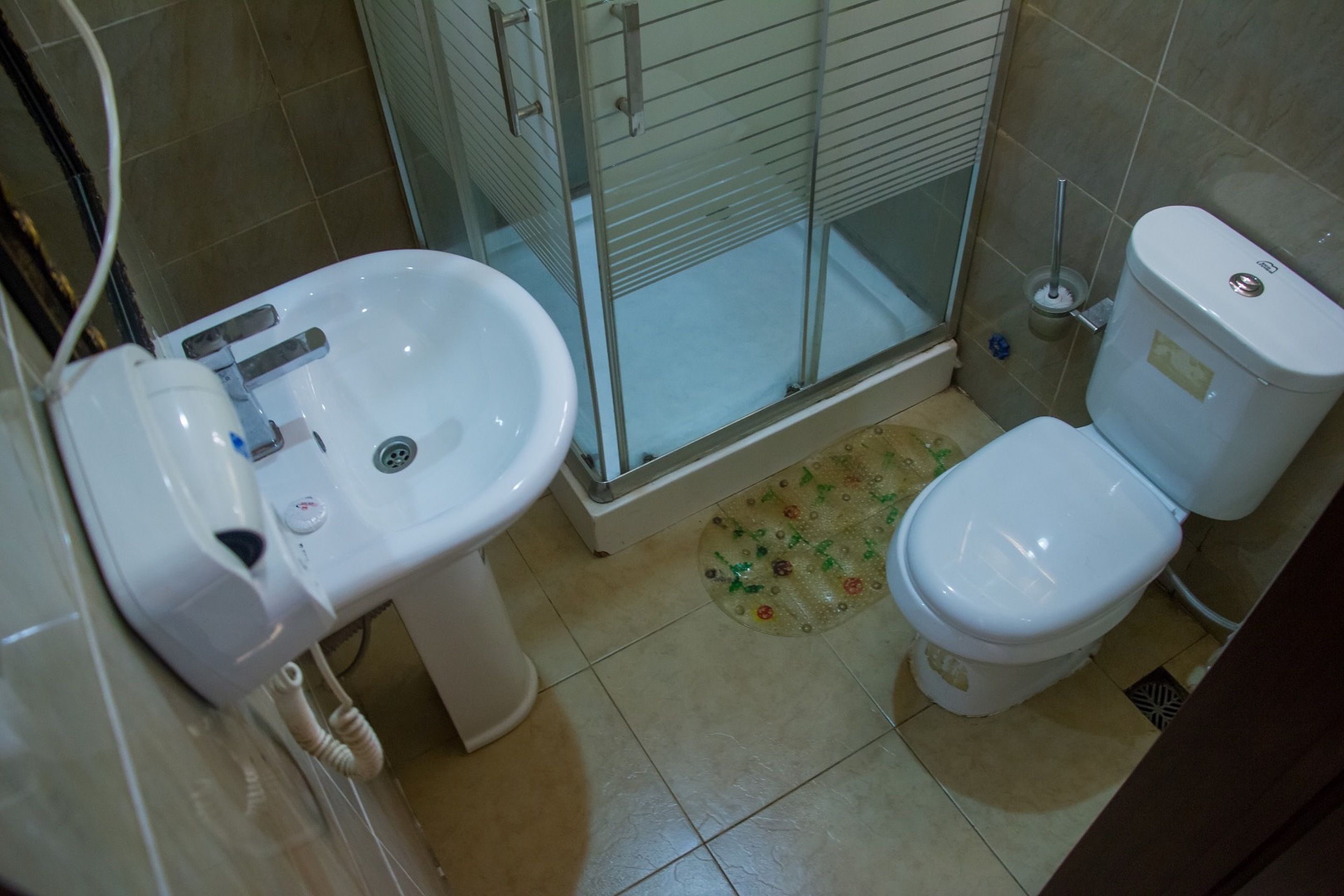 business suite | bathroom | shower, free toiletries, hair dryer, towels