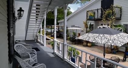 The Grand Magnolia Ballroom & Suites