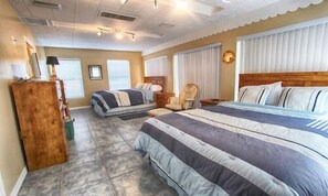Room - Luxury Homes by BeachTime Rentals Indian Rocks Beach (Indian Rocks Beach)