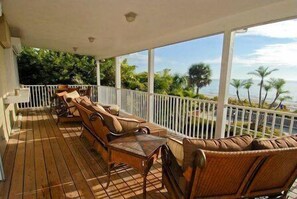 Premier-talo, 5 makuuhuonetta | Terassi/patio