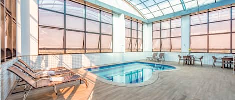 Indoor pool, pool loungers