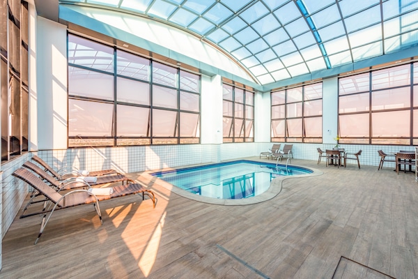 Indoor pool, sun loungers