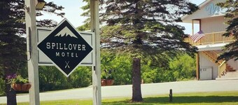 Spillover Motel and Inn