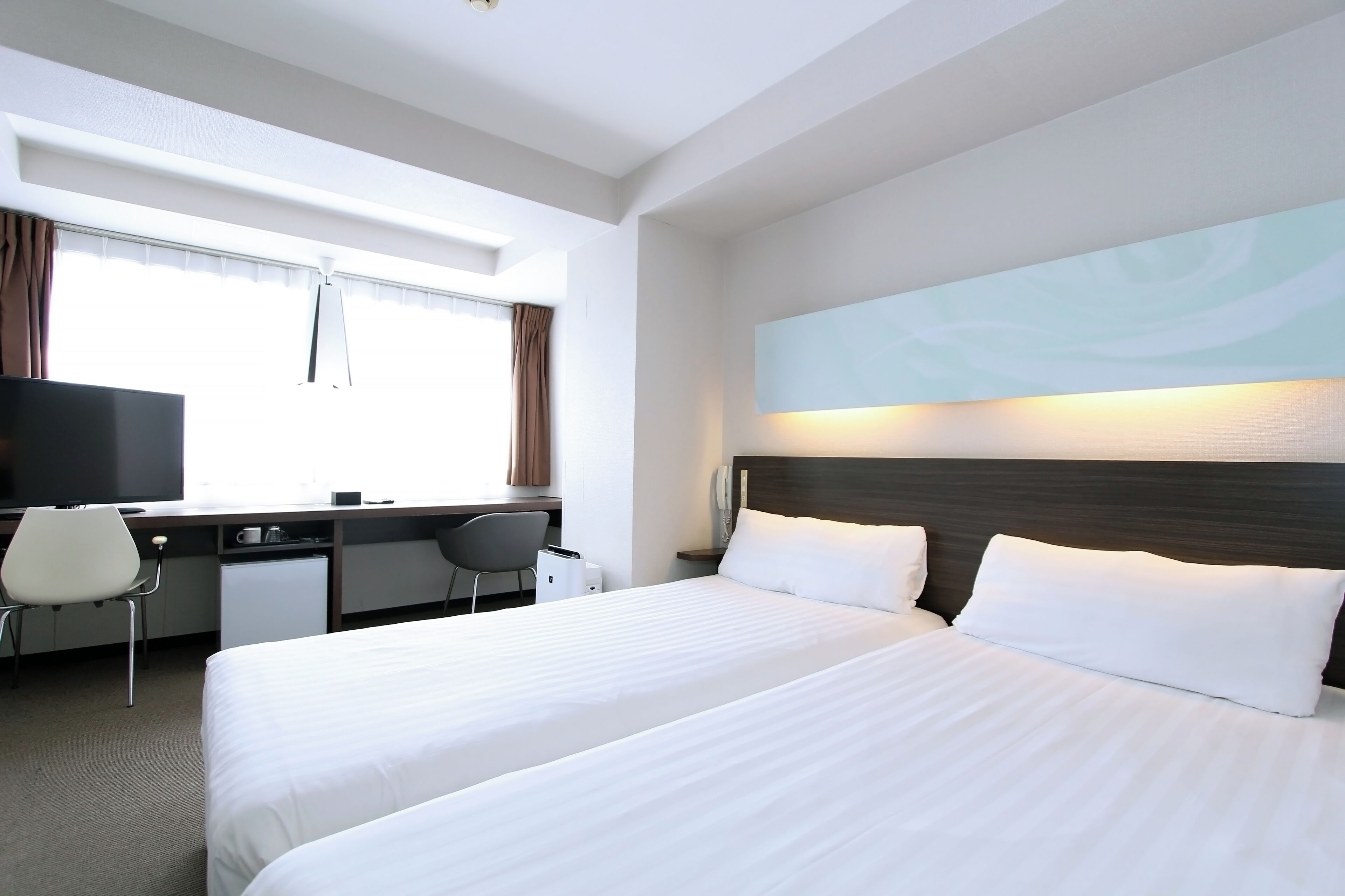 Standard Twin Room, Non Smoking | Desk, iron/ironing board, free WiFi, bed sheets