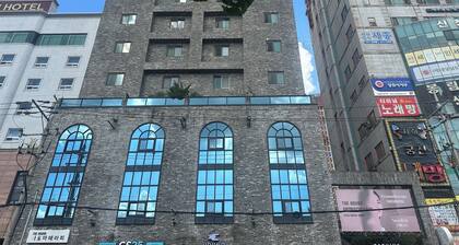 Hound Hotel Changwon Terminal