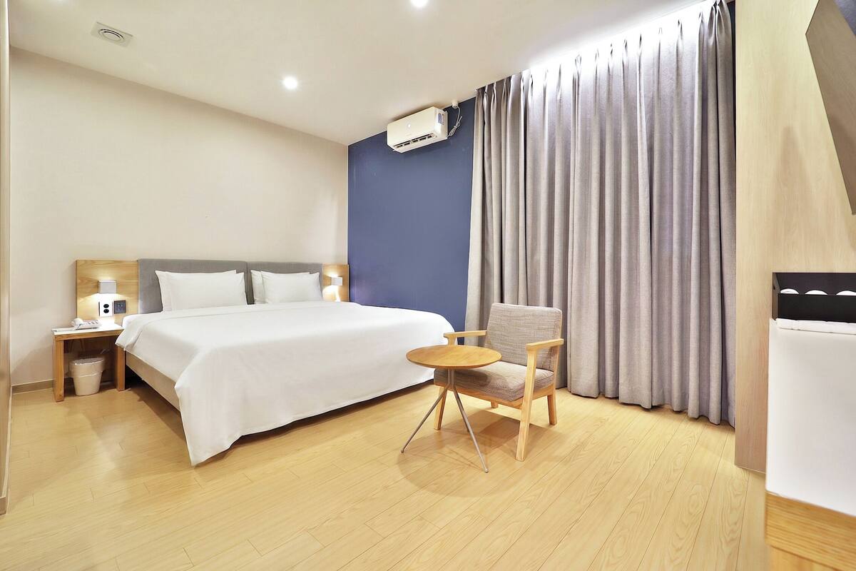 Deluxe Double Room | Premium bedding, down comforters, laptop workspace, blackout drapes