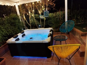 Comfort Double Room, 1 Bedroom, Private Bathroom | Terrace/patio