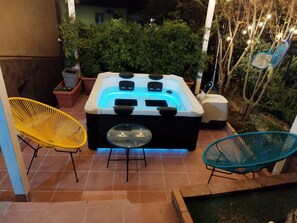 舒適雙人房, 1 間臥室, 私人浴室 | 露台/庭院