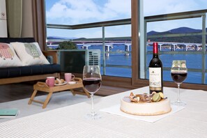 Suite | View from room - Hyacinth Pension (Tongyeong)