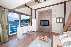 Dupleks Deluks | Pemandangan dari kamar