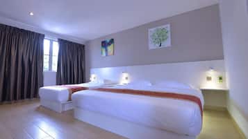 Premium bedding, in-room safe, desk, blackout curtains