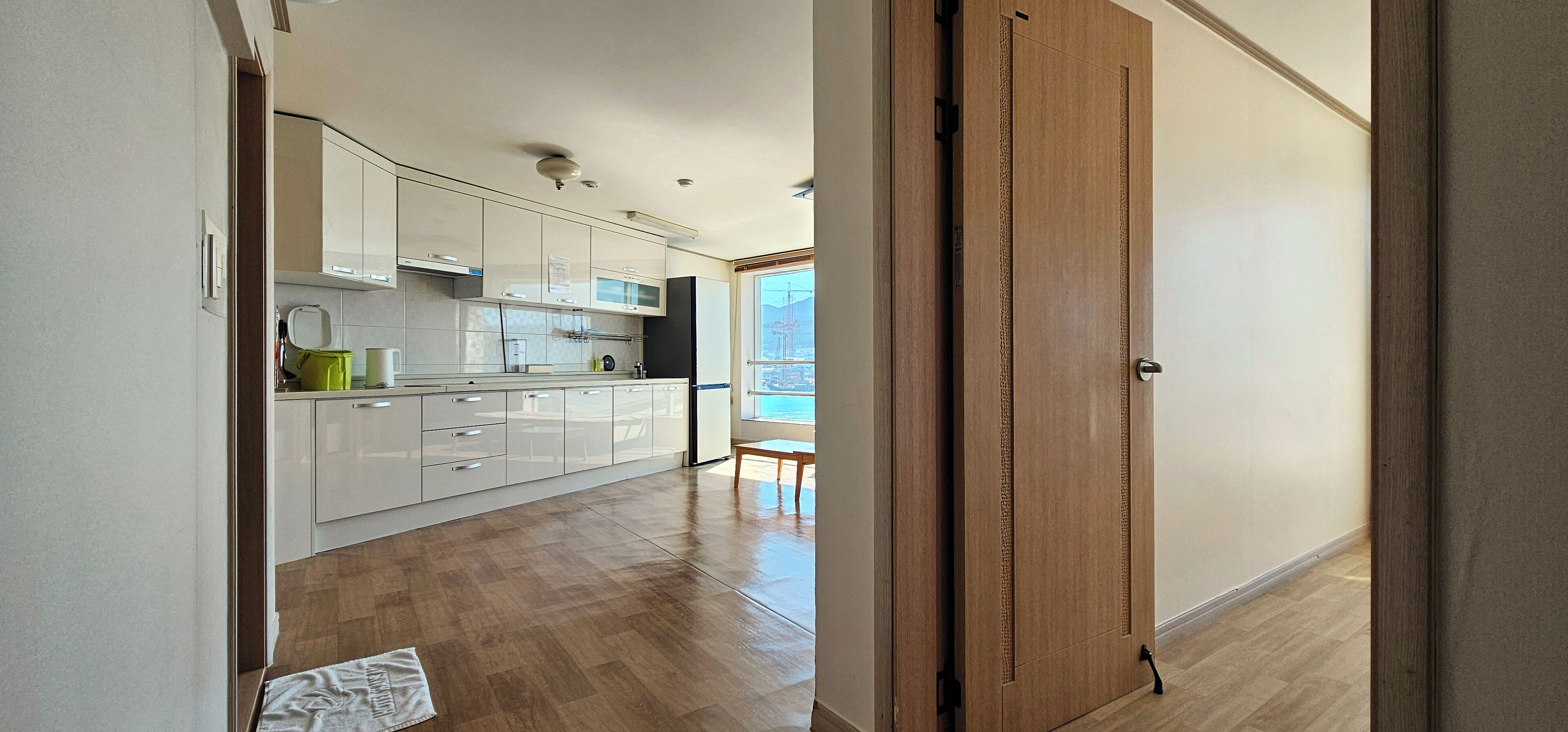 suite condo d -panorama ocean harbor view, futon provided per person except 2 people using the bed | free wifi