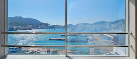Suite Condo D -Panorama Ocean Harbor View, Futon provided per person except 2 people using the bed | 2 bedrooms, free WiFi