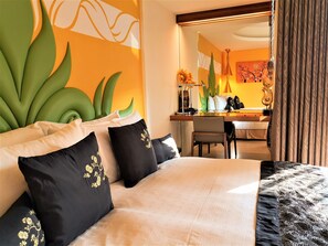Deluxe-Doppelzimmer, Meerblick | Daunenbettdecken, Zimmersafe, Schreibtisch, schallisolierte Zimmer