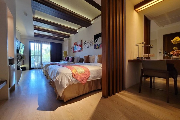 Standard Quadruple Room | Down comforters, in-room safe, desk, soundproofing