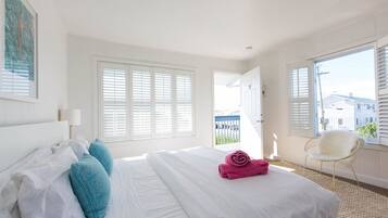 Premium bedding, iron/ironing board, free WiFi, bed sheets