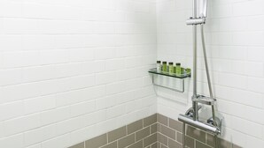Deluxe-Zweibettzimmer | Badezimmer