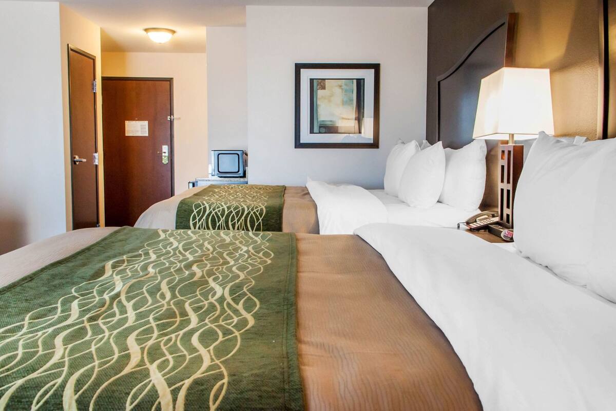 Desk, iron/ironing board, free cribs/infant beds, free WiFi