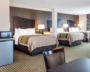 Suite, Non Smoking | Desk, iron/ironing board, free cribs/infant beds, free WiFi - Comfort Inn & Suites Woodward (Woodward)