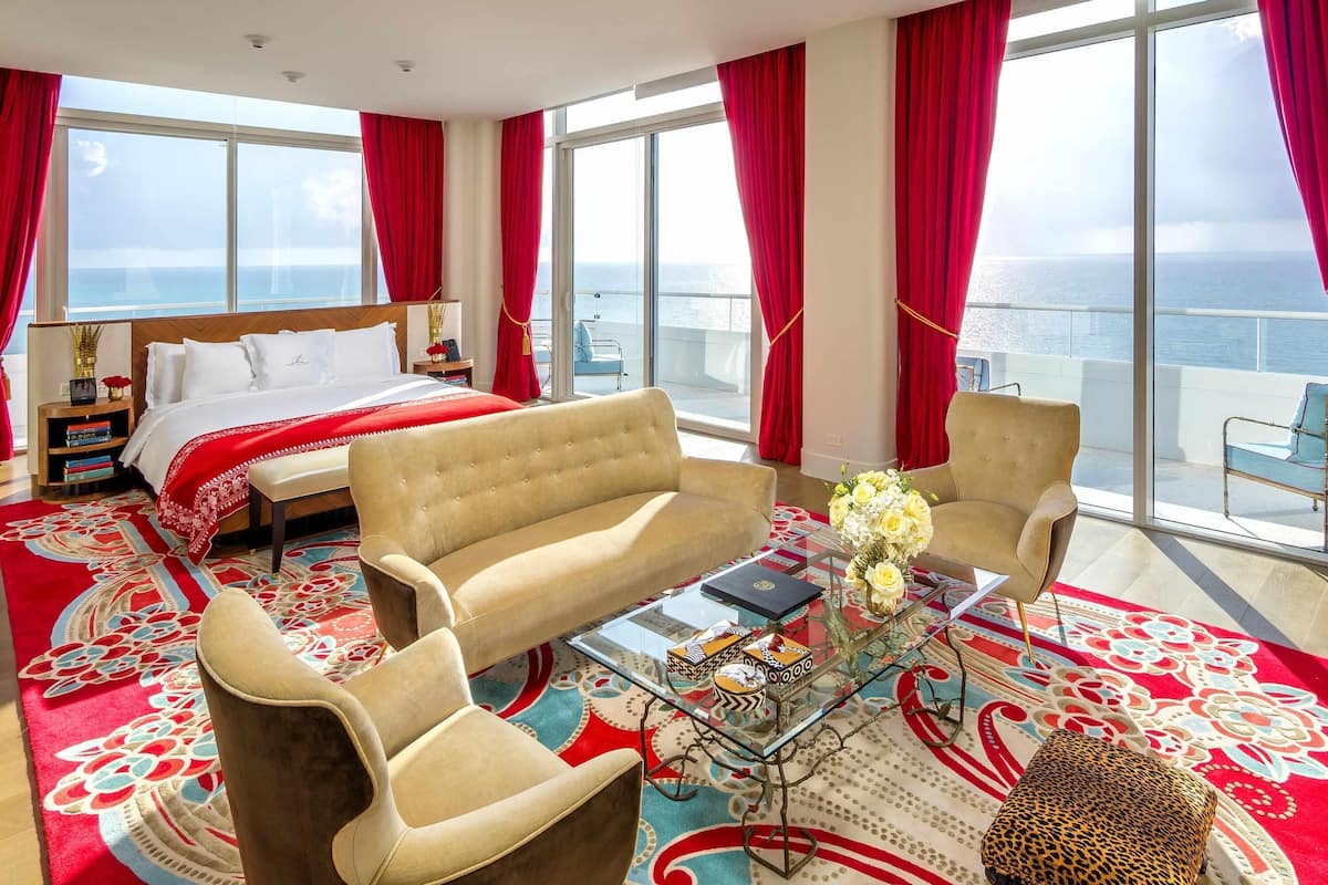Svit (Penthouse Faena) | Sängtillbehör av högsta kvalitet och minibar